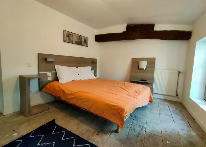L'escale de Compostelle, centre ville à 5 minutes du Canal